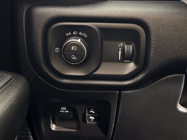 Used 2022 RAM 1500 Big Horn RWD image 38