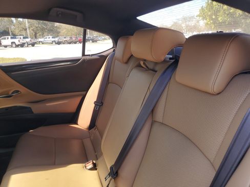 Used 2020 Lexus ES 350 w/ Premium Package image 14