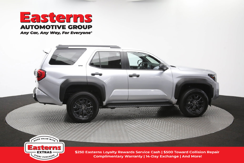 Used 2025 Toyota 4Runner SR5 AWD/4WD image 46
