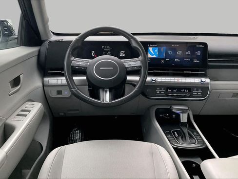 Certified 2024 Hyundai Kona SEL AWD/4WD image 6