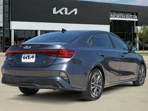 Certified 2024 Kia Forte LXS FWD image 5