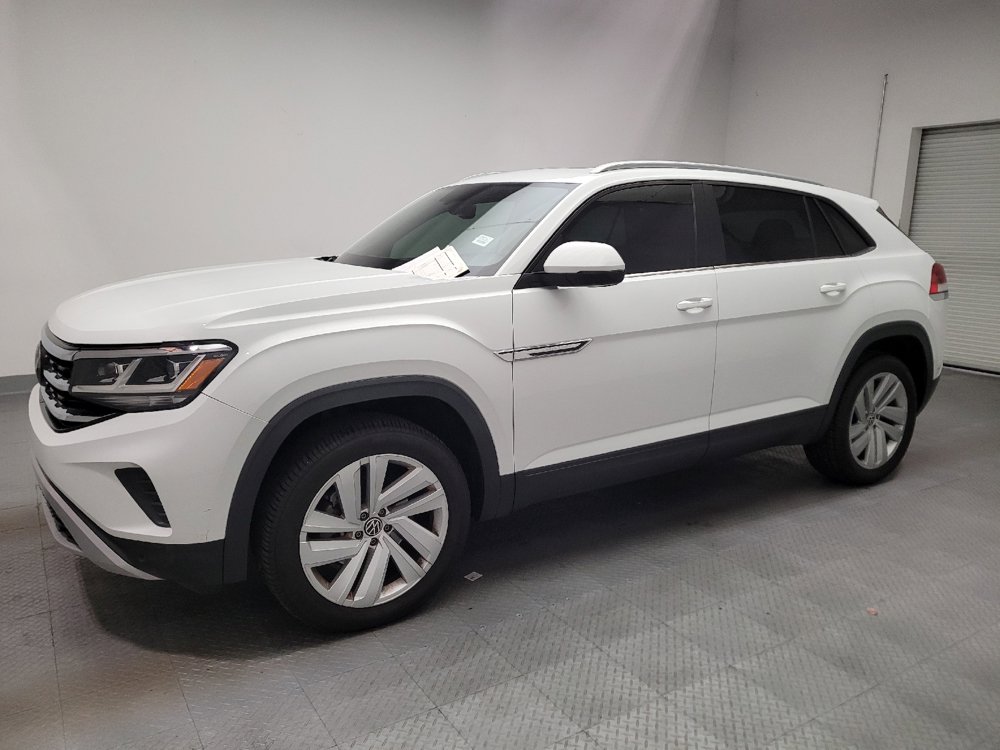Used 2021 Volkswagen Atlas Cross Sport SE FWD image 2