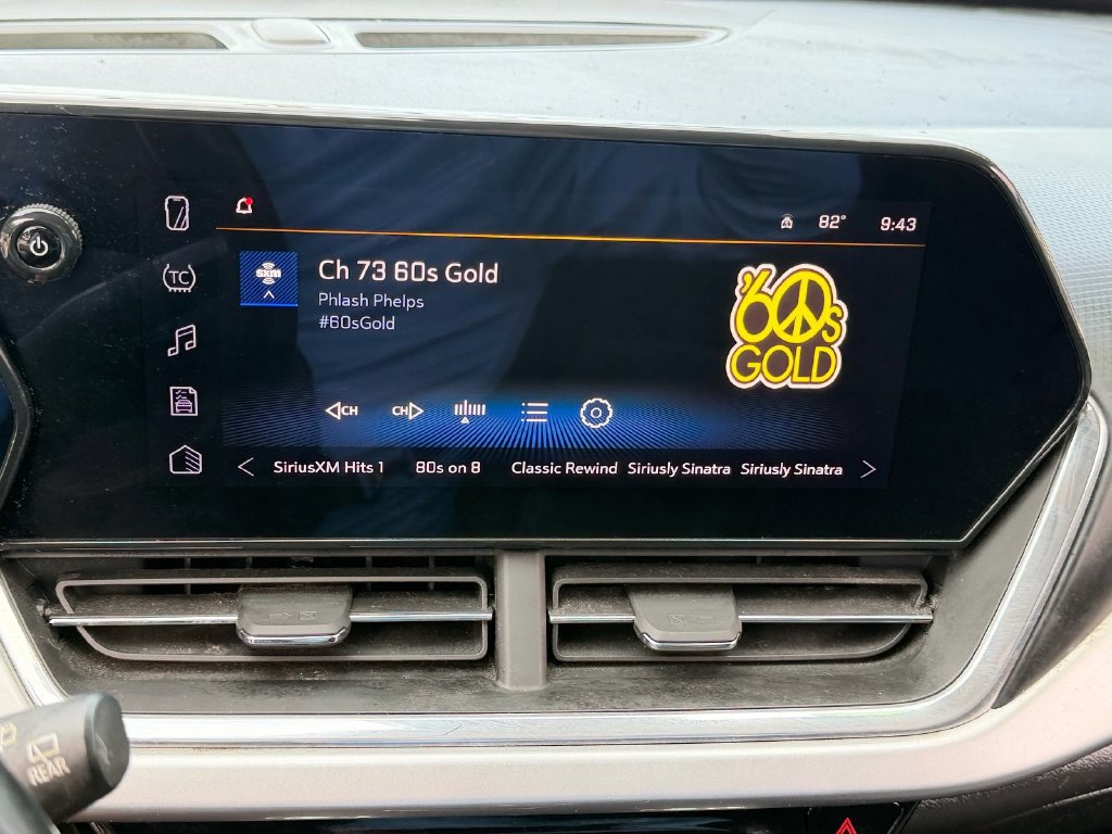 Used 2024 Chevrolet Trax LT w/ Driver Confidence Package FWD image 19