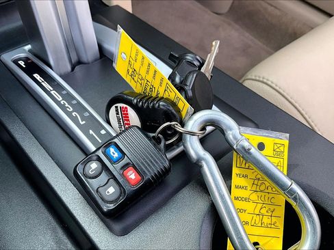 Used 2006 Ford Mustang GT Premium image 11