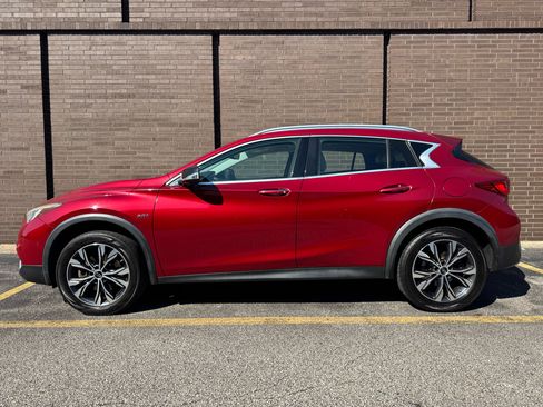 Used 2018 INFINITI QX30 Premium w/ Navigation Package image 27