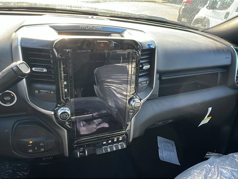 Used 2025 RAM 2500 Big Horn image 31