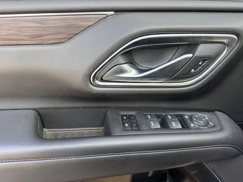 Used 2022 Chevrolet Tahoe LT w/ LT Signature Plus Package RWD image 11