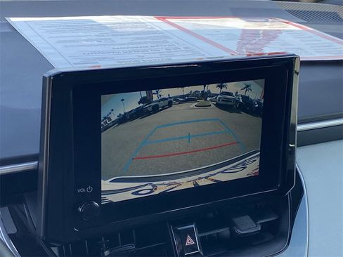 Certified 2025 Toyota Corolla SE image 29