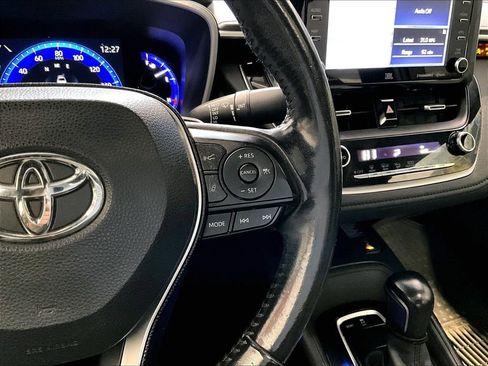 Used 2020 Toyota Corolla XSE image 19