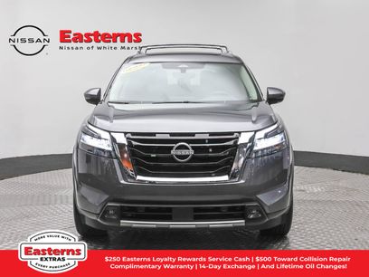 Used 2024 Nissan Pathfinder SL