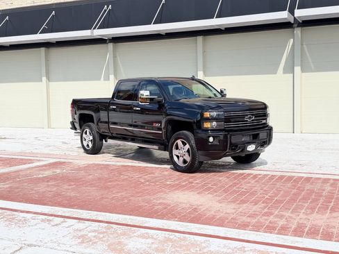 Used 2016 Chevrolet Silverado 2500 LTZ w/ Duramax Plus Package AWD/4WD image 7