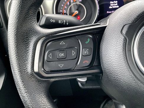 Used 2018 Jeep Wrangler Unlimited Sport image 16