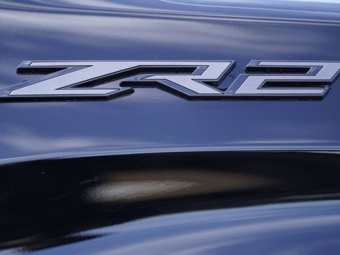 Used 2025 Chevrolet Silverado 1500 ZR2 w/ Technology Package image 6