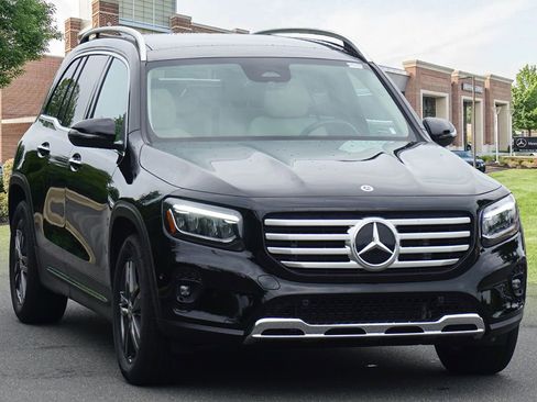 Certified 2025 Mercedes-Benz GLB 250 GLB 250 image 3