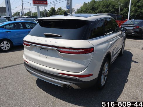 Used 2022 Lincoln Corsair AWD w/ Premium Package image 4