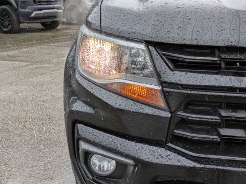 Used 2022 Chevrolet Colorado LT w/ LT Convenience Package image 10