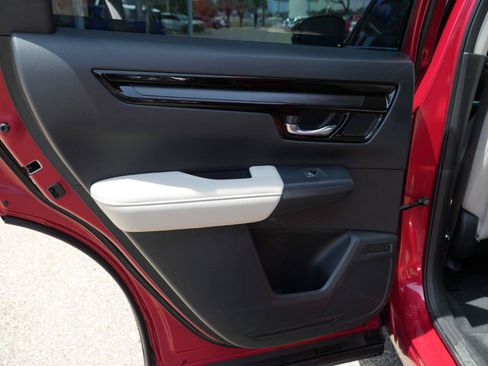 Used 2025 Honda CR-V EX-L image 18