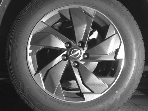 Used 2025 Nissan Rogue SV AWD/4WD image 14