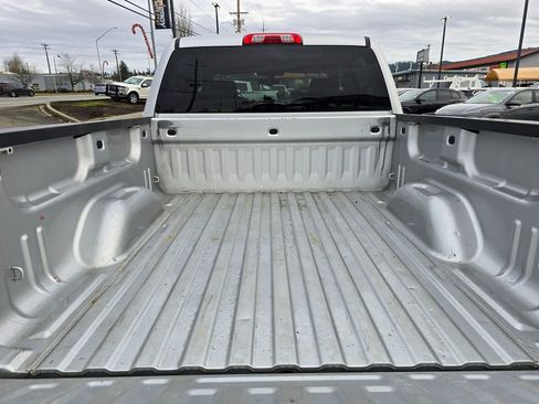 Used 2018 Chevrolet Silverado 1500 LT w/ LT Eassist Package image 15