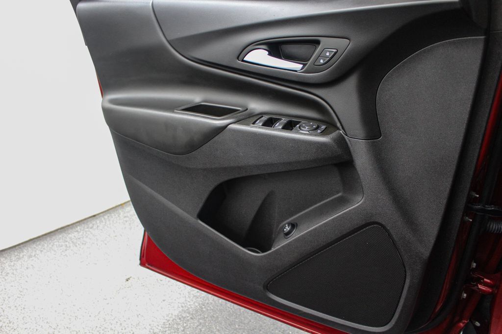Used 2024 Chevrolet Equinox LT w/ LPO, Floor Liner Package FWD image 18