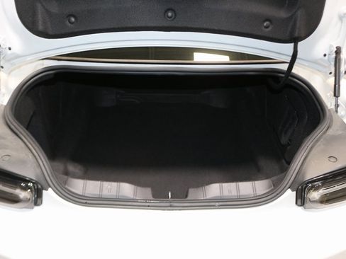 Used 2021 Chevrolet Camaro LT w/ 1LE Track Performance Package image 12