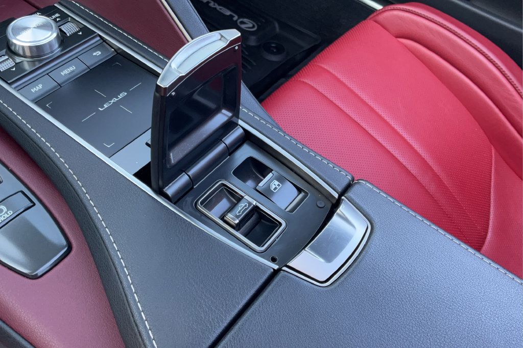 Used 2021 Lexus LC 500 Convertible RWD image 23