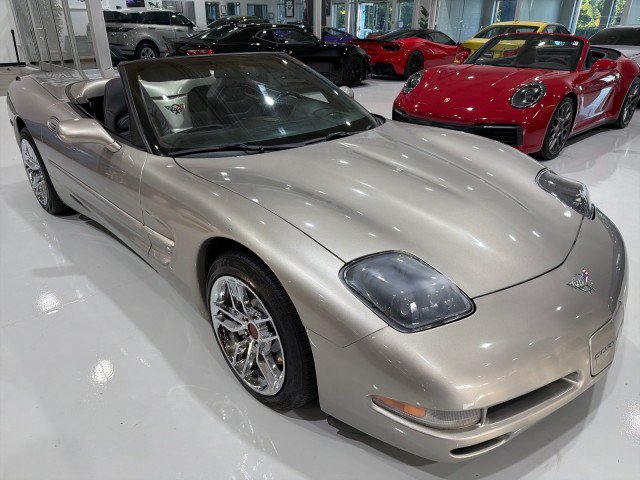 Used 2000 Chevrolet Corvette Convertible w/ Memory Pkg RWD image 1