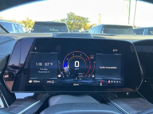 New 2026 Chevrolet Suburban Premier w/ Sun And Tow Package image 21