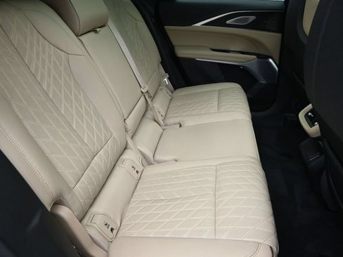 Used 2026 Cadillac Lyriq Signature Luxury w/ Nappa Leather Package AWD/4WD image 33