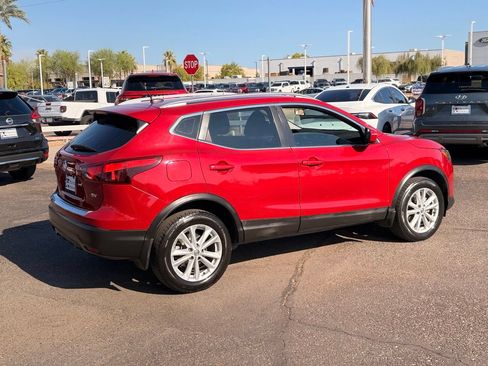 Used 2017 Nissan Rogue Sport SV FWD image 5