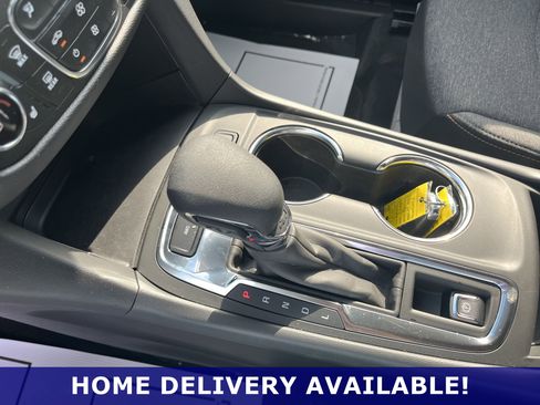 Used 2024 Chevrolet Equinox LT image 13