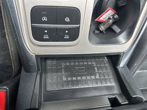 Used 2021 Ford Explorer Limited w/ Equipment Group 301A RWD image 14