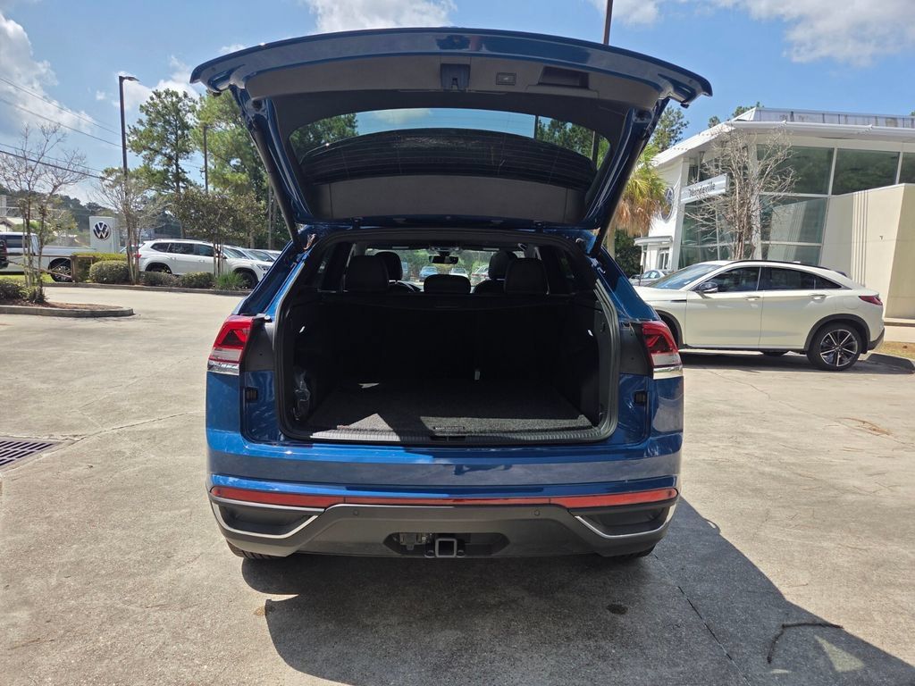 Certified 2026 Volkswagen Atlas Cross Sport SE FWD image 25