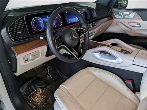 Certified 2024 Mercedes-Benz GLS 450 4MATIC image 10