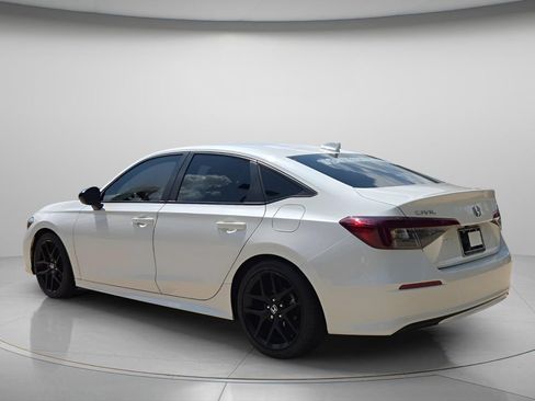 Used 2025 Honda Civic Sport image 8