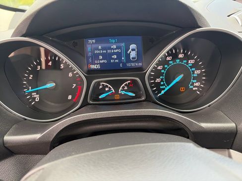 Used 2015 Ford Escape SE AWD/4WD image 18