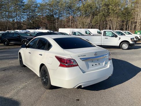 Used 2013 Nissan Altima 2.5 S image 7