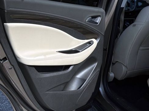 Used 2019 Buick Envision Preferred FWD image 13