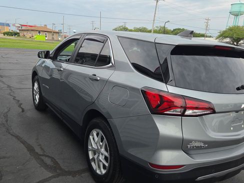 Used 2023 Chevrolet Equinox LT AWD/4WD image 6