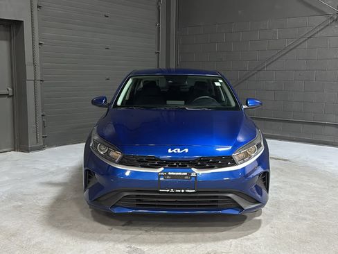 Used 2023 Kia Forte LXS FWD image 2
