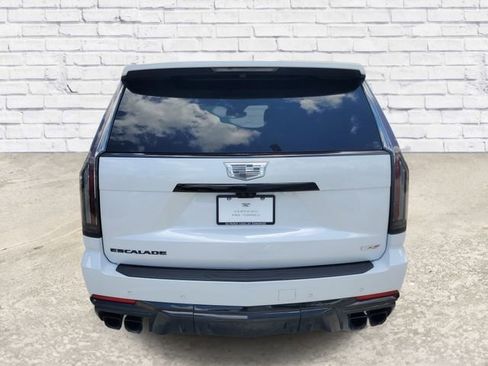 Certified 2026 Cadillac Escalade V w/ LPO, ONYX Package AWD/4WD image 3