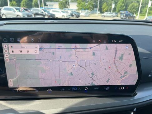 New 2026 Chevrolet Traverse LT w/ Driver Confidence Package image 25