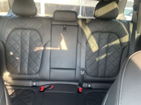 Used 2025 BMW X5 xDrive40i w/ Climate Comfort Package image 13