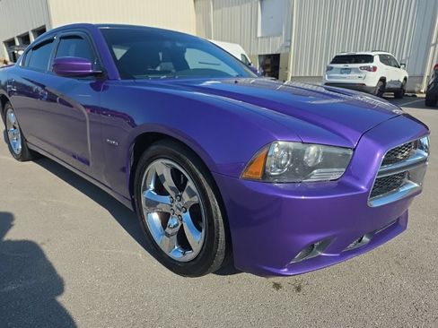 Used 2014 Dodge Charger R/T RWD image 3