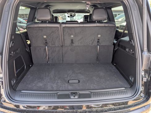 New 2026 Jeep Grand Wagoneer 4WD image 9