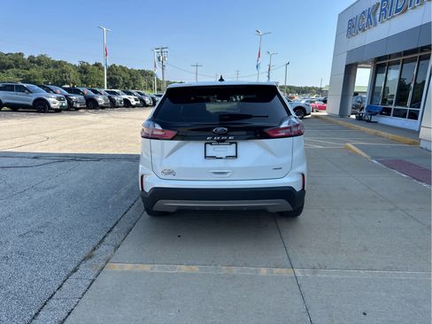 Used 2022 Ford Edge SEL w/ Convenience Package AWD/4WD image 4
