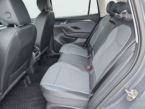 Certified 2026 Volkswagen Tiguan SE AWD/4WD image 31
