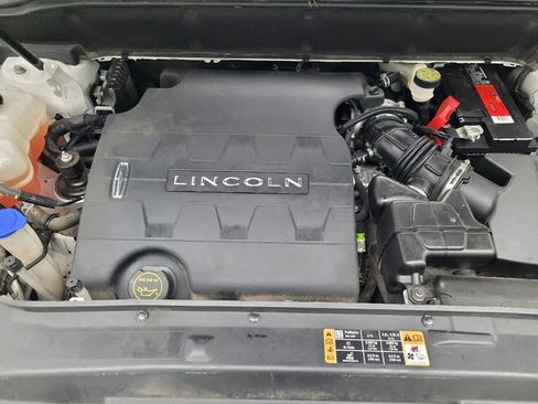 Used 2016 Lincoln MKX Reserve w/ Climate Package FWD image 30