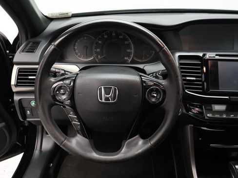 Used 2017 Honda Accord EX-L image 20