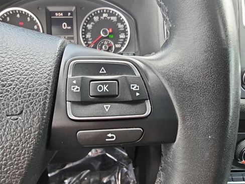 Used 2016 Volkswagen Tiguan S FWD image 17